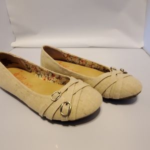 Jellypop Express flats size 6 cream tan, like new!
